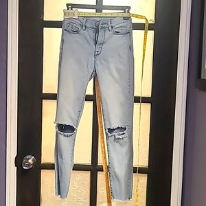 Urban Outfitters BDG High-Waisted Distressed Light Wash Cropped Skinny Jeans